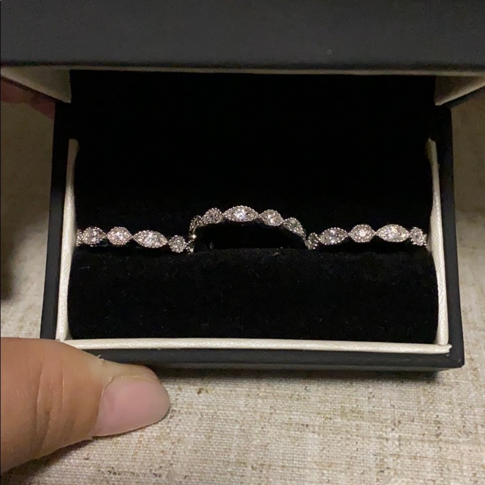 Stella and dot stackable rings